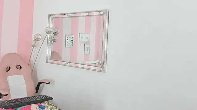 Amaia Monroe online show from 02.08.26