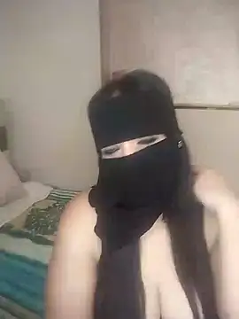 Snapshot of lolotheone chatting on 01.16.26 lolotheone online show from 01.16.26