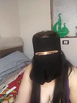 Snapshot of lolotheone chatting on 04.06.26 lolotheone online show from 04.06.26