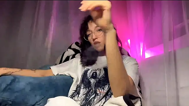 Snapshot of Raylli_Jorden chatting on 12.01.25 Raylli Jorden online show from 12.01.25