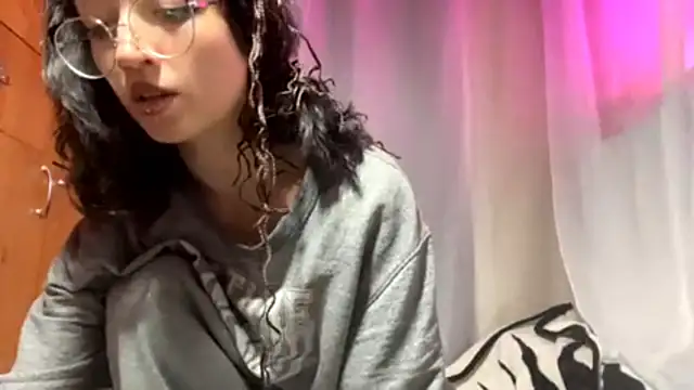 Snapshot of Raylli_Jorden chatting on 12.05.25 Raylli Jorden online show from 12.05.25