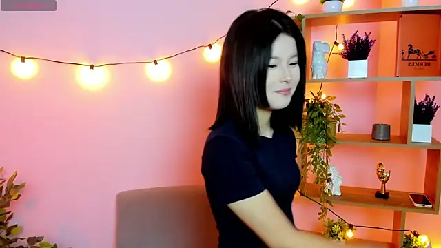 Snapshot of JudeSteuart chatting on 12.03.25 JudeSteuart online show from 12.03.25