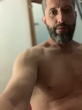 Snapshot of Calientesensible chatting on 01.06.26 Calientesensible online show from 01.06.26