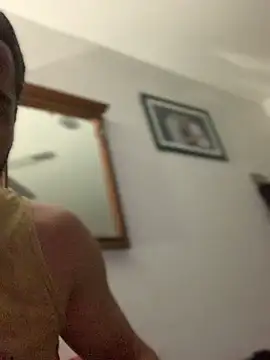 Snapshot of Calientesensible chatting on 02.22.26 Calientesensible online show from 02.22.26