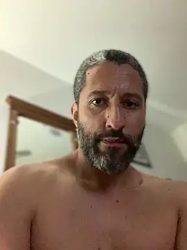 Snapshot of Calientesensible chatting on 03.01.26 Calientesensible online show from 03.01.26