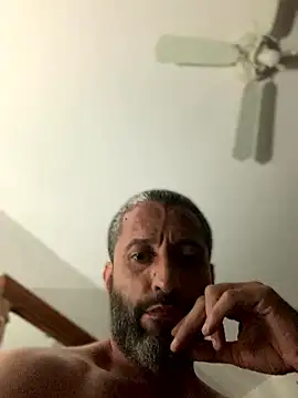 Snapshot of Calientesensible chatting on 03.16.26 Calientesensible online show from 03.16.26