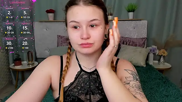 MilanaXHoney online show from 02.16.26