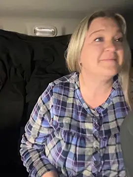 Snapshot of BustyGoddess6969 chatting on 12.03.25 BustyGoddess6969 online show from 12.03.25