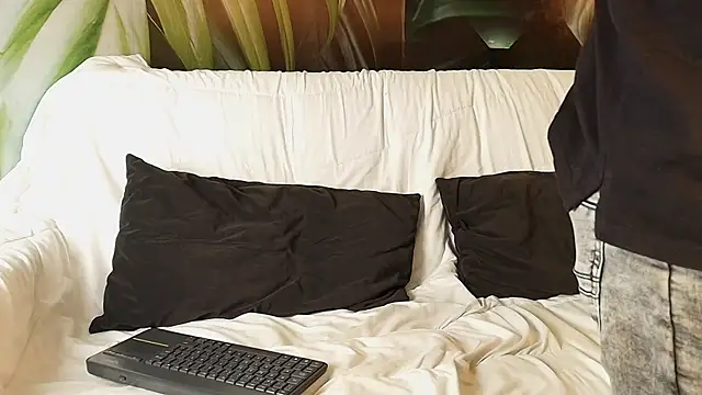 isaac grimm online show from 01.19.26