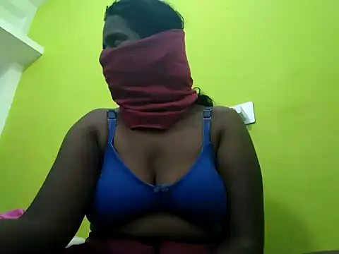 Snapshot of tamil_sumathi chatting on 12.04.25 tamil sumathi online show from 12.04.25