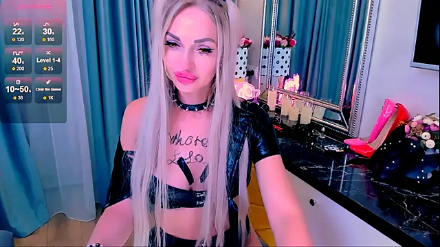 Lola Bombita online show from 02.10.26