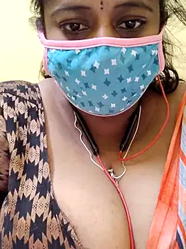 Snapshot of Thanmaya22 chatting on 12.13.25 Thanmaya22 online show from 12.13.25