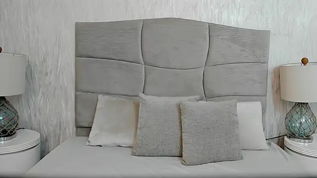 Naomii BDSM online show from 02.21.26