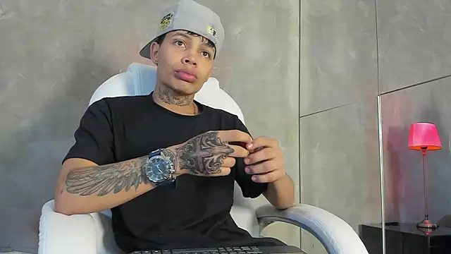 Renzo Dogan online show from 12.04.25