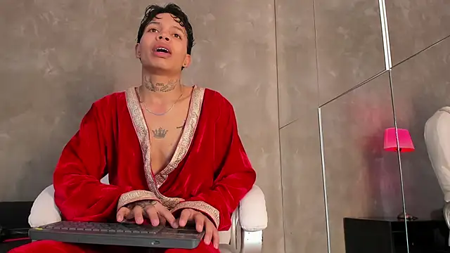 Renzo Dogan online show from 12.15.25