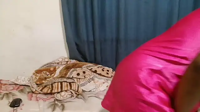 SexyMellow21 online show from 12.15.25