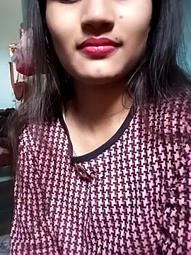 Snapshot of Sizzling_Quinn chatting on 12.01.25 Sizzling Quinn online show from 12.01.25