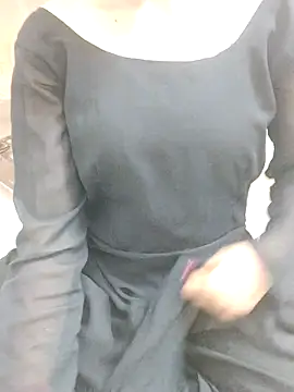 Snapshot of Sizzling_Quinn chatting on 04.08.26 Sizzling Quinn online show from 04.08.26