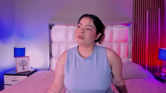 xCharlotte 20 online show from 02.18.26