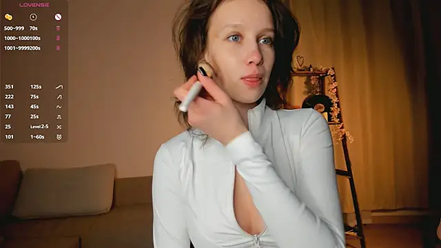 Snapshot of LachelleFrommer chatting on 02.01.26 LachelleFrommer online show from 02.01.26