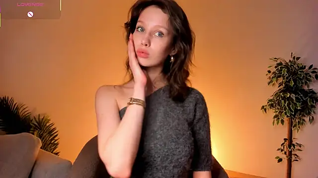 Snapshot of LachelleFrommer chatting on 03.03.26 LachelleFrommer online show from 03.03.26