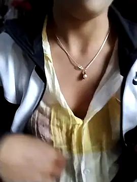 Snapshot of iam-eli chatting on 12.05.25 iam-eli online show from 12.05.25