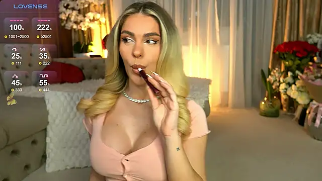 ChloeVelvetx online show from 02.17.26