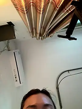 Snapshot of A-ZJunn chatting on 01.10.26 A-ZJunn online show from 01.10.26