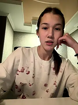 Snapshot of lilXdomii chatting on 12.15.25 lilXdomii online show from 12.15.25