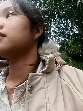 Snapshot of Pretty-haert chatting on 12.04.25 Pretty-haert online show from 12.04.25