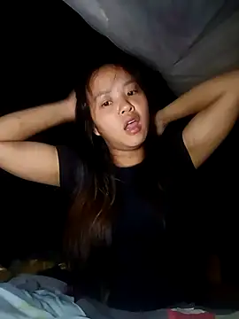 Snapshot of Pretty-haert chatting on 12.04.25 Pretty-haert online show from 12.04.25