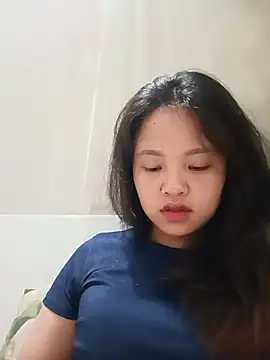 Snapshot of Pretty-haert chatting on 05.27.26 Pretty-haert online show from 05.27.26