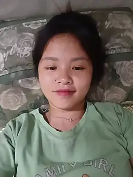 Snapshot of Pretty-haert chatting on 05.28.26 Pretty-haert online show from 05.28.26