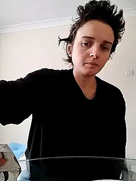 Amy01112 online show from 04.25.26