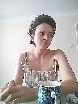 Amy01112 online show from 04.29.26