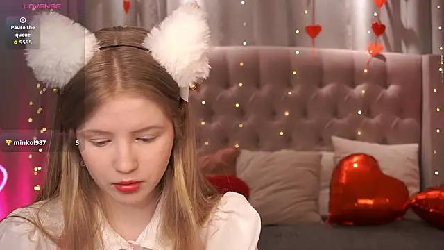 LilianHoward online show from 02.15.26