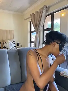 Snapshot of Fancy_Face28 chatting on 02.27.26 Fancy Face28 online show from 02.27.26