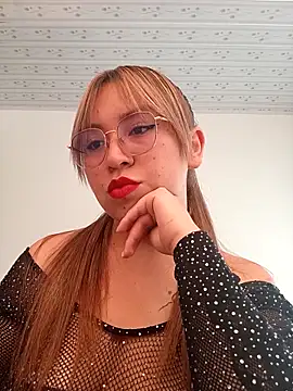 Megan Lopez online show from 12.16.25