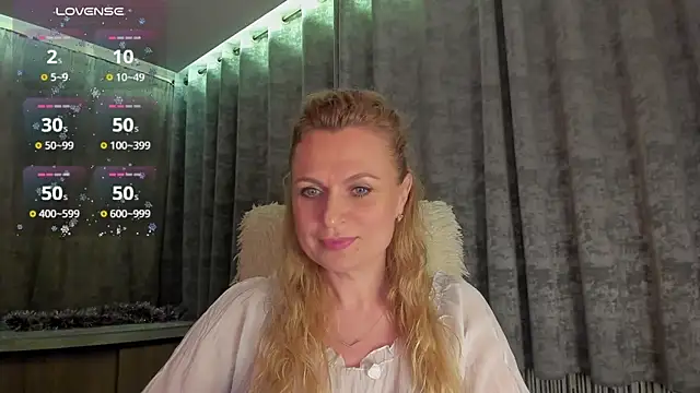 LanaLight x online show from 06.06.26