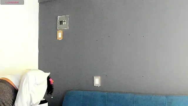 Malenaheaven online show from 12.14.25