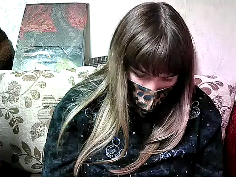 Zadira Foxi online show from 12.16.25