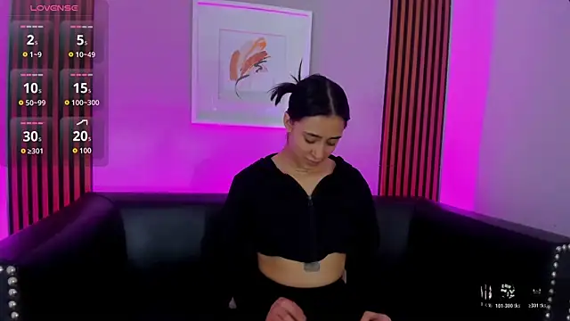 Ariana collinss online show from 06.25.26