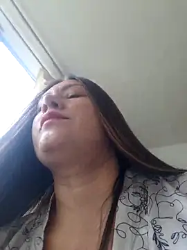 Snapshot of adele_69 chatting on 05.30.26 adele 69 online show from 05.30.26