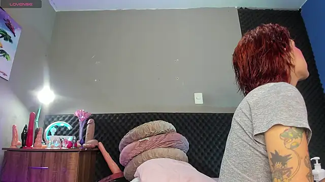 Shadia Squirt online show from 06.13.26