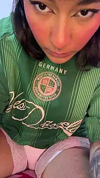 Snapshot of FAIRY__HOTT chatting on 12.14.25 FAIRY HOTT online show from 12.14.25