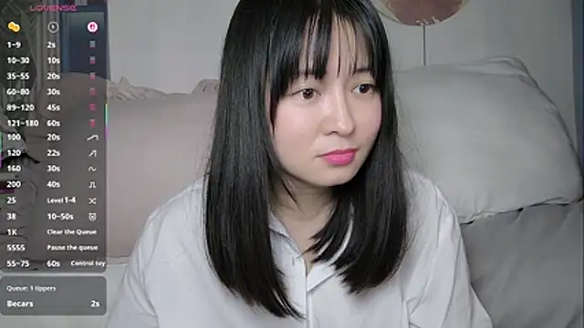 Snapshot of Cheri99 chatting on 12.16.25 Cheri99 online show from 12.16.25