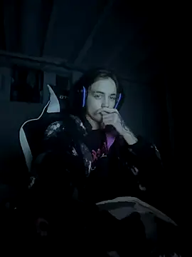 DkAuxier1 online show from 12.14.25