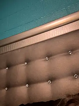 Snapshot of kenziebby0202 chatting on 12.01.25 kenziebby0202 online show from 12.01.25