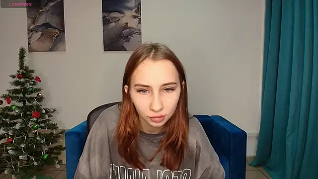 Snapshot of MilagrosWind chatting on 12.02.25 MilagrosWind online show from 12.02.25