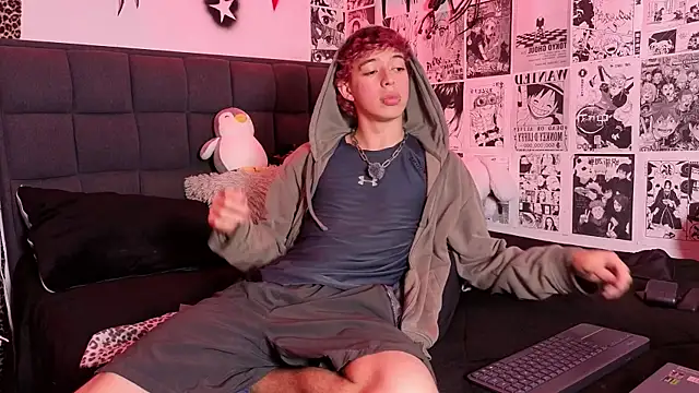 Snapshot of Otter_Starr chatting on 12.02.25 Otter Starr online show from 12.02.25